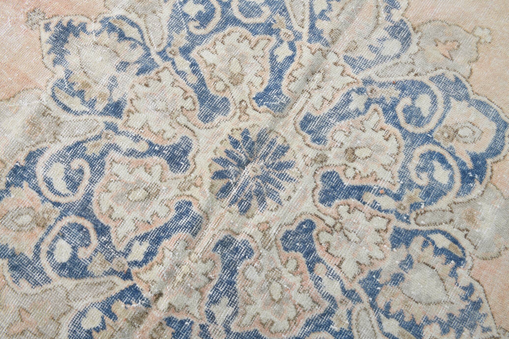 Tapis turc classique en laine bleue