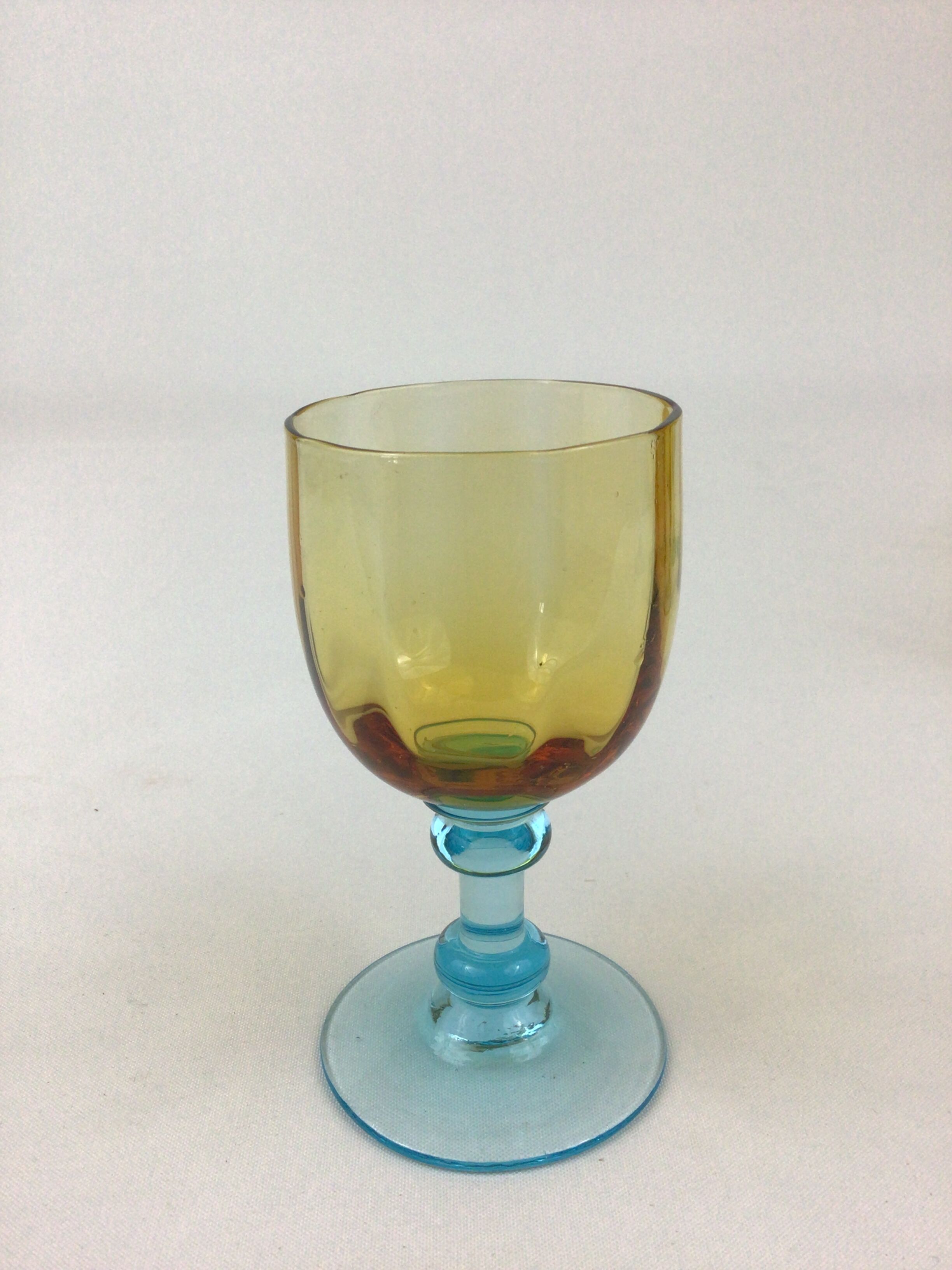 7 glasses of wine George Sand cristallerie Portieux