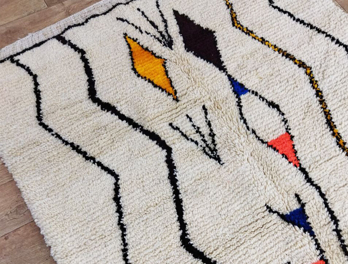 Handmade moroccan berber carpet 228x 149 cm