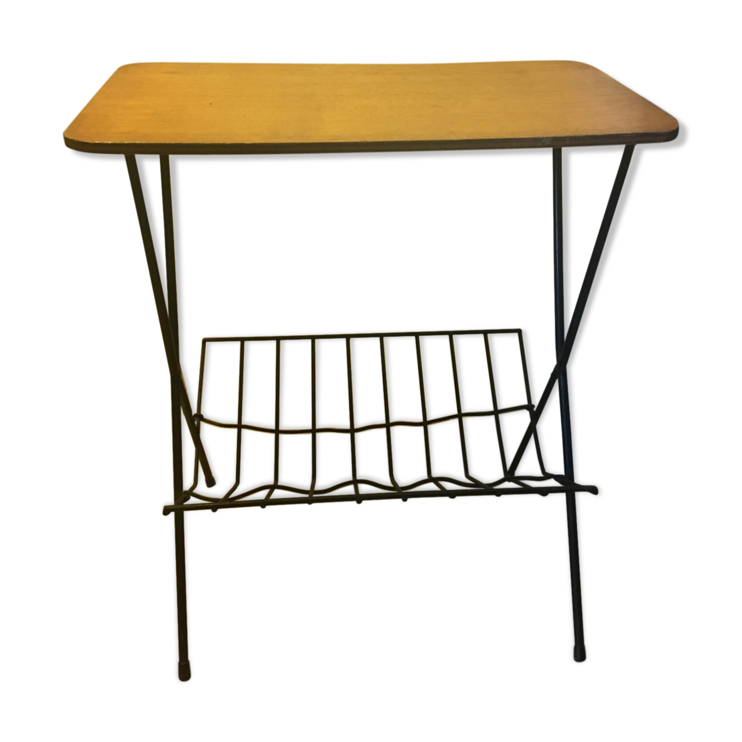 Small table range magazine or vinyl