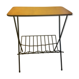 Small table range magazine or vinyl