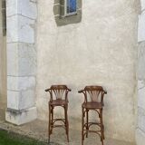 2 tabourets de bar en bois avec accoudoirs