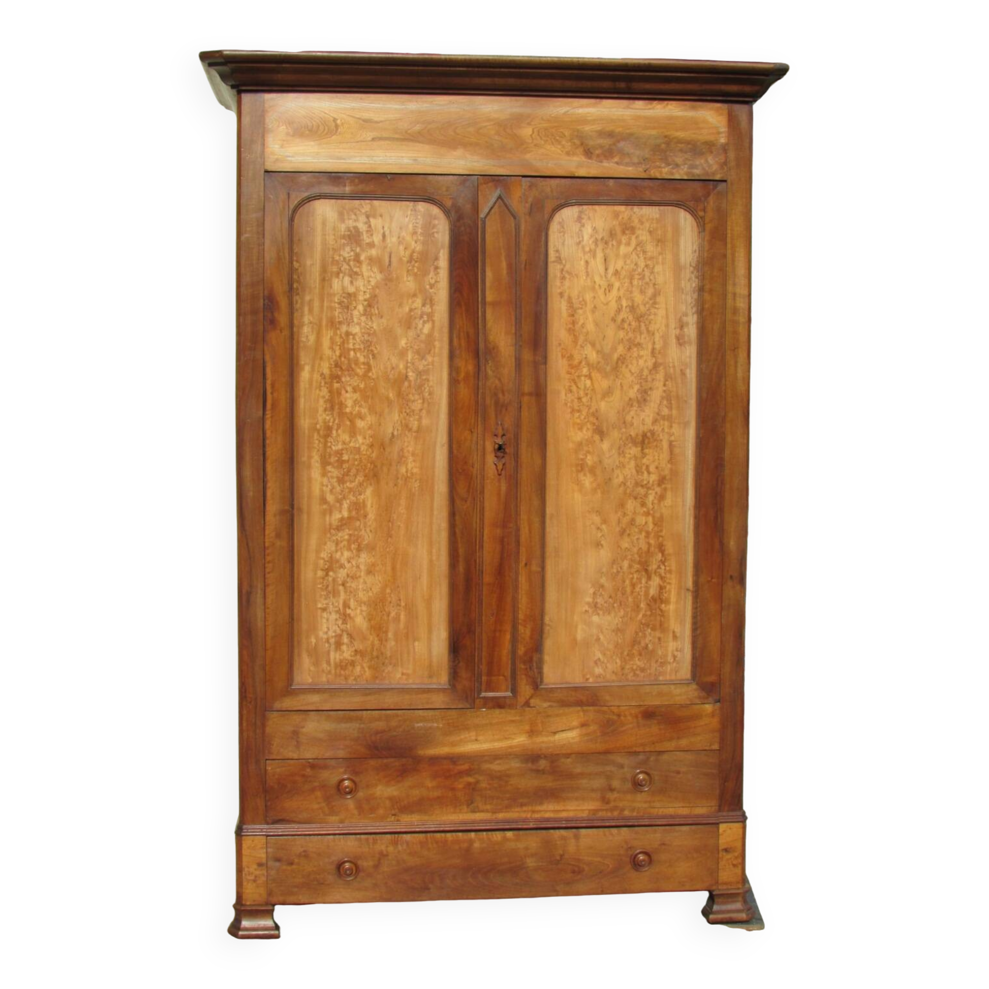 Large linen wardrobe in walnut and burl, Louis Philippe