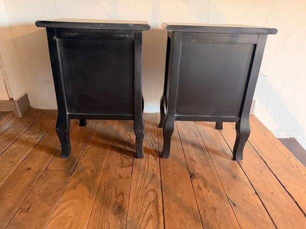 Bedside table