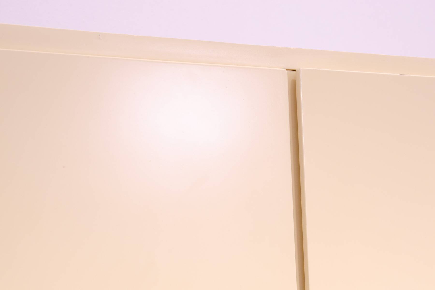 Armoire Bauhaus, années 1930, Tchécoslovaquie