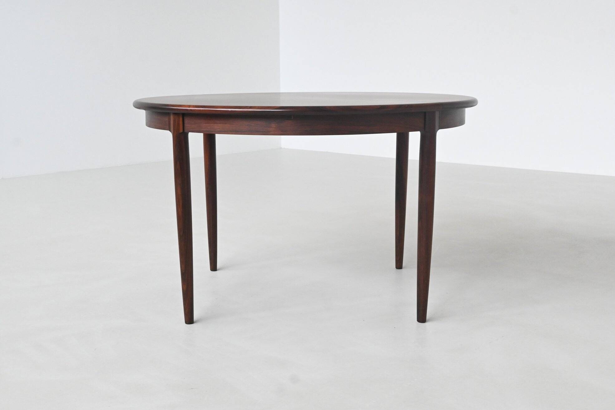 Niels Otto Moller model 15 dining table in rosewood Denmark 1960