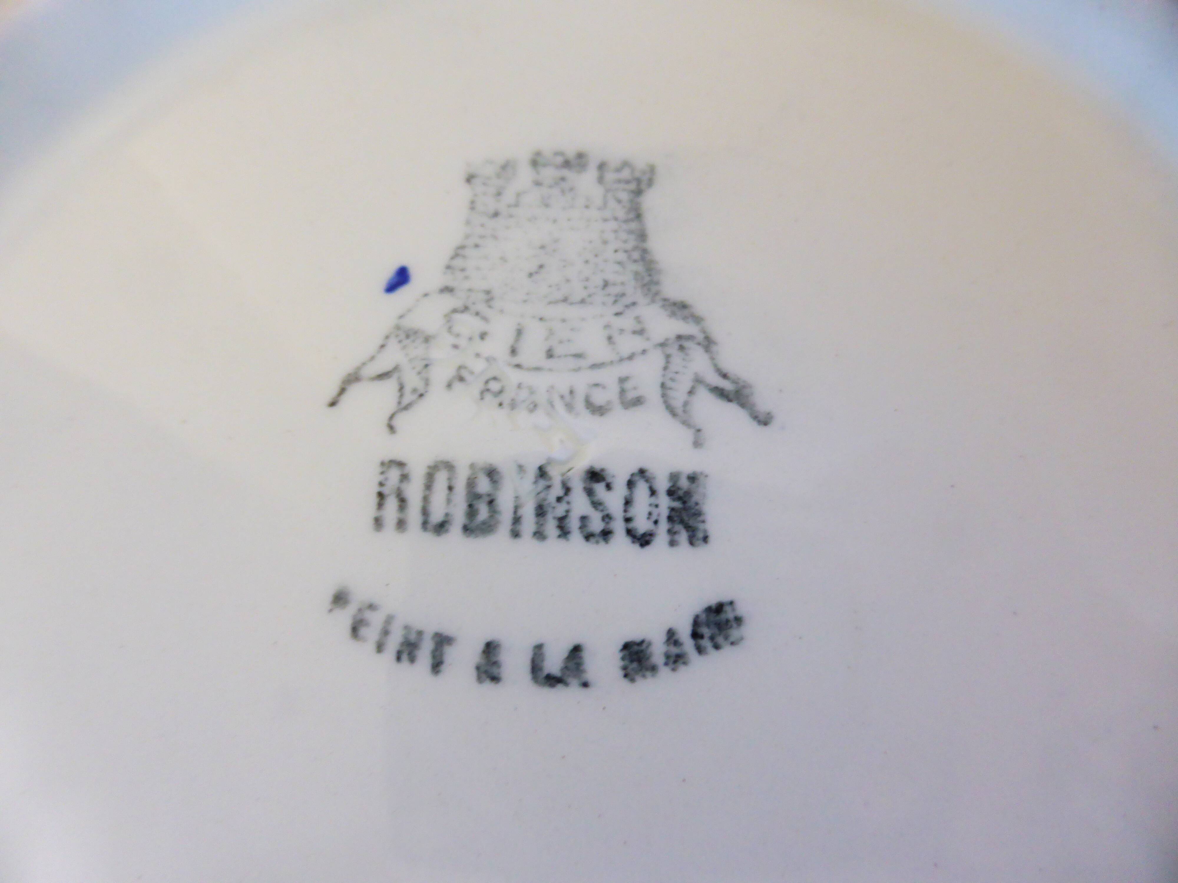 1 round serving dish calotte from Gien Robinson 2106113