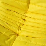 Chauffeuse Togo modèle dessiné par Michel Ducaroy 1973