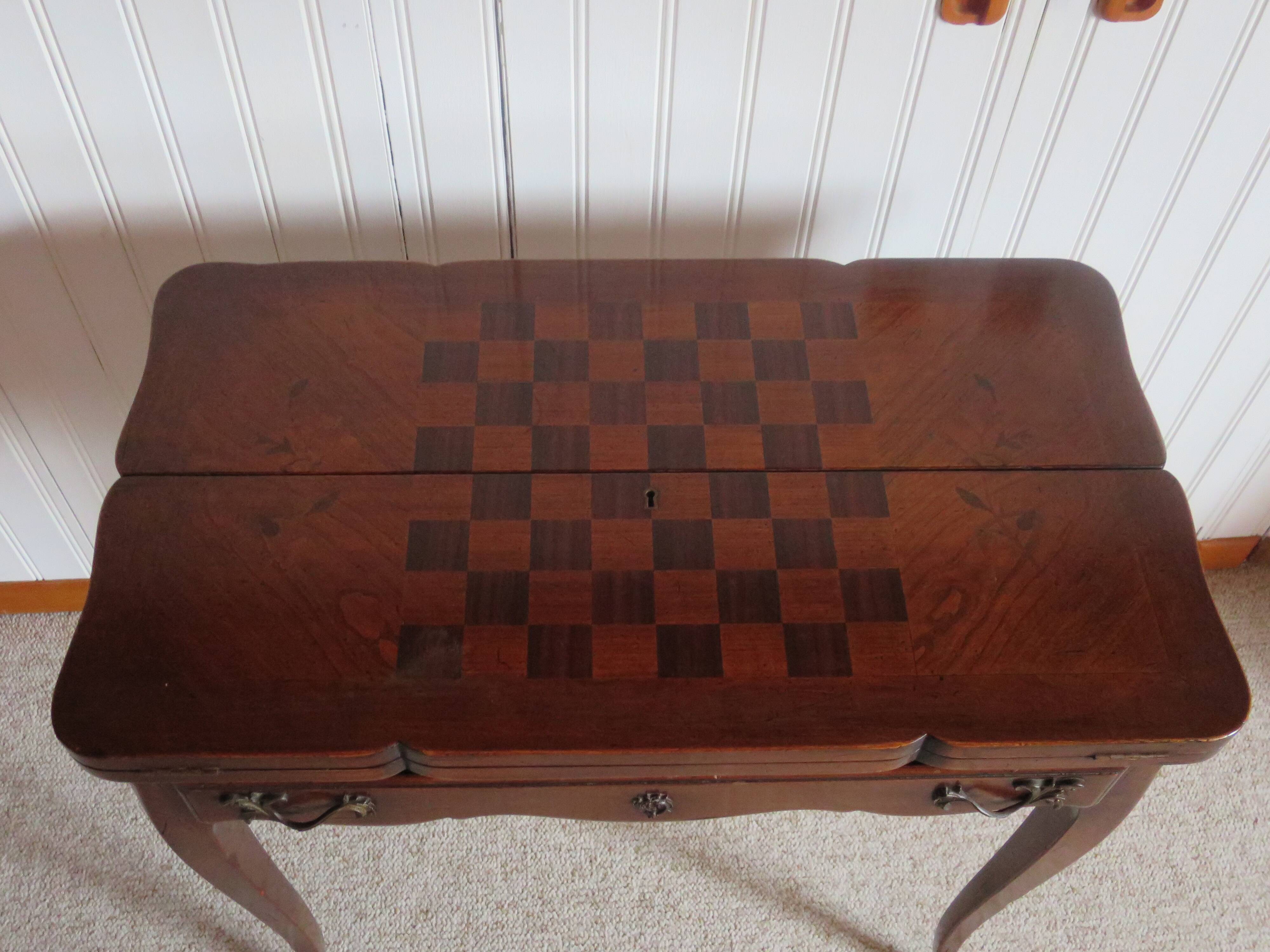 Secretary with mechanism - 4 secret drawers - lock - marquetry chessboard - 1950