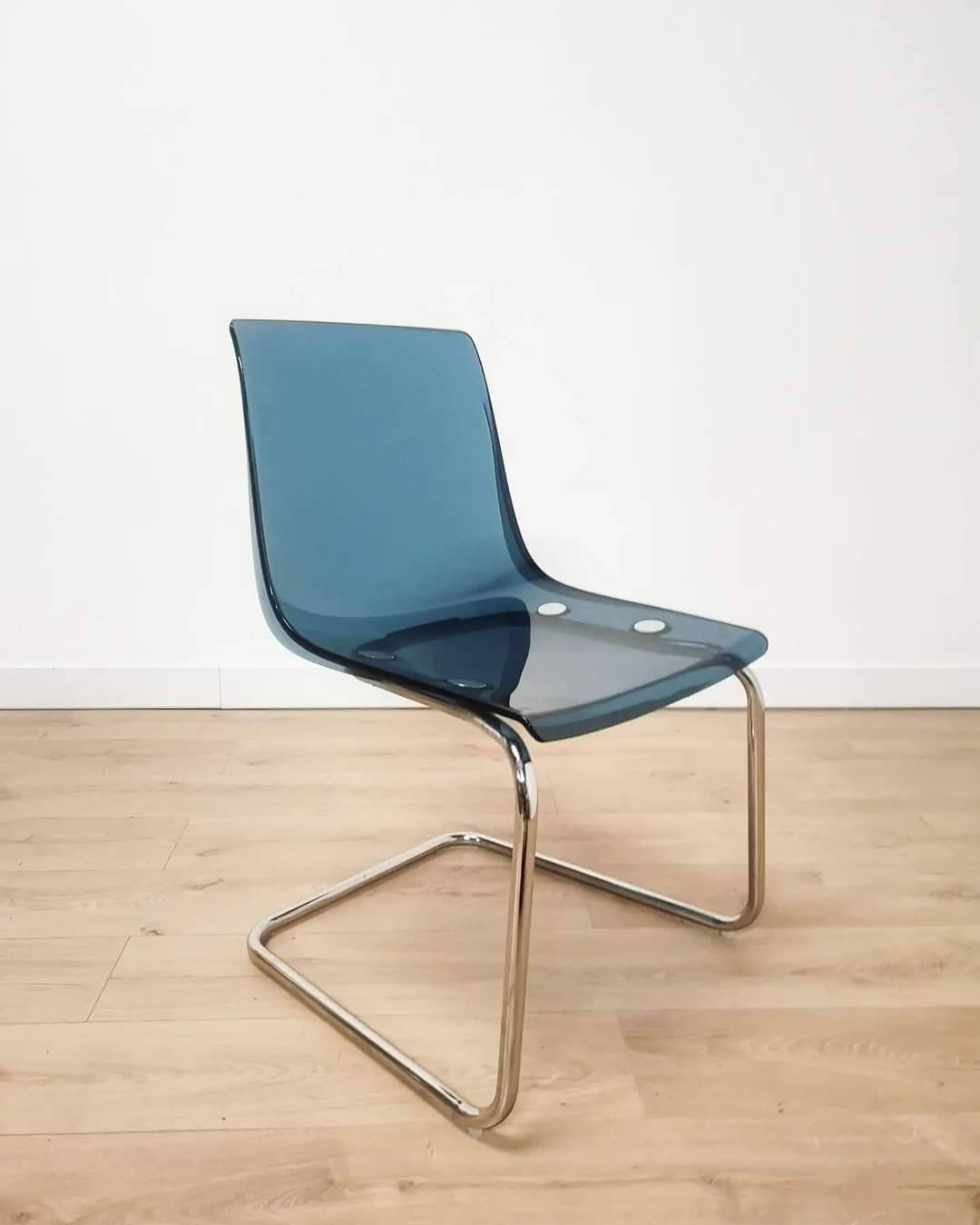 Set of 4 Tobias chairs in blue plexi