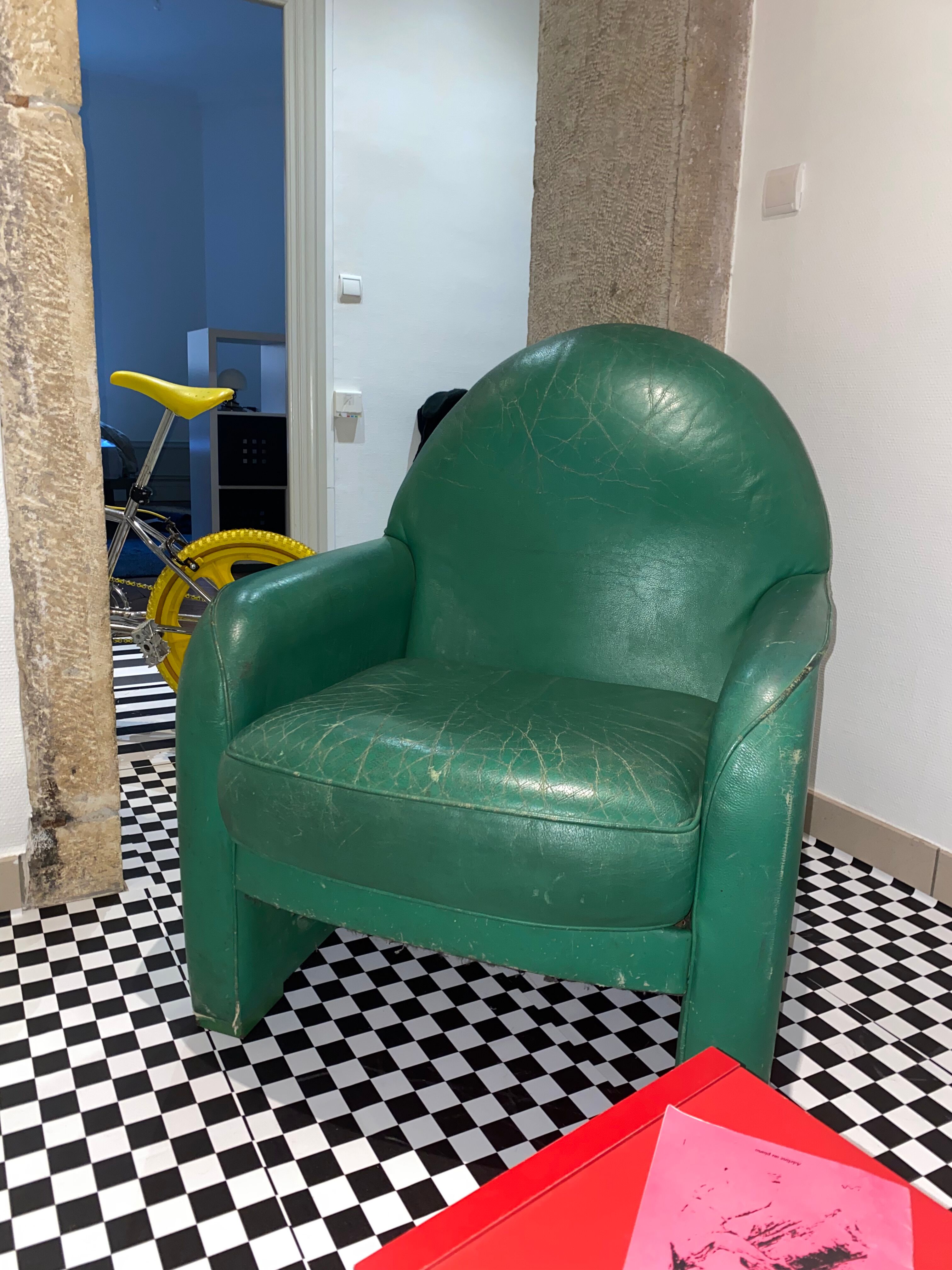 Green club armchair ultra design in contemporary vintage leather
