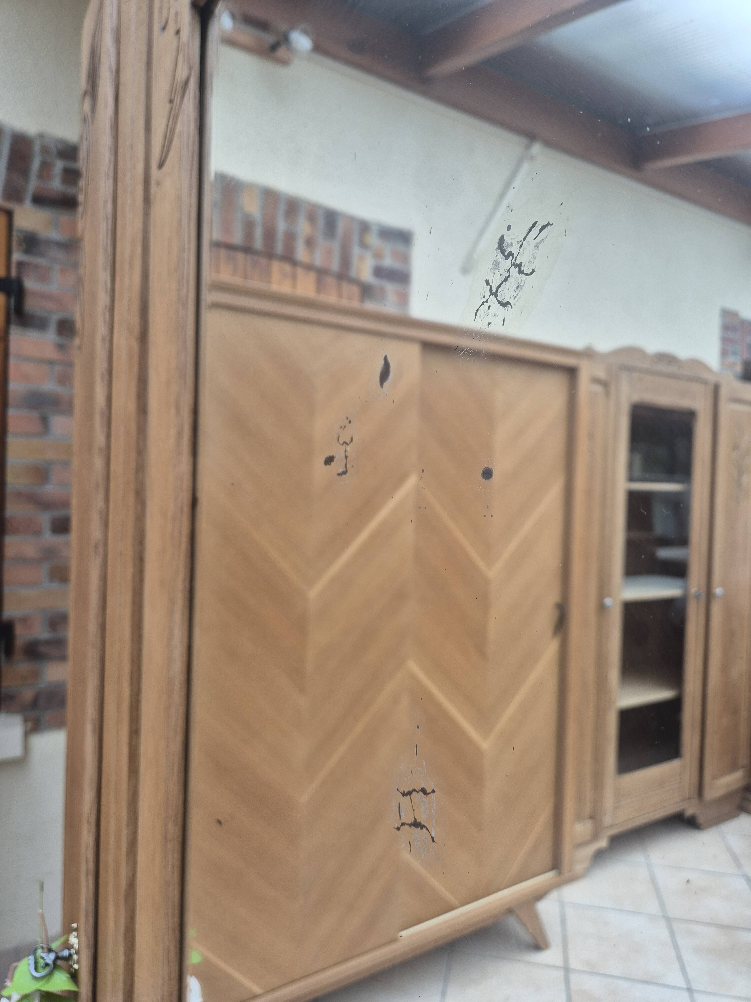 Art Deco cabinet
