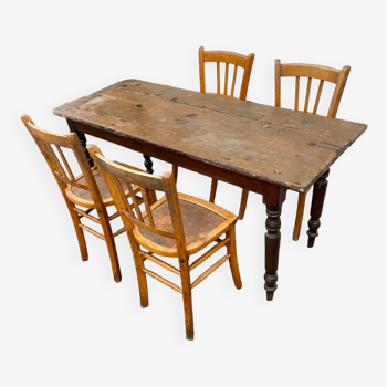 Ensemble table + chaises bistrot