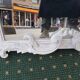 Baroque mirror in carved wood with a white patina.