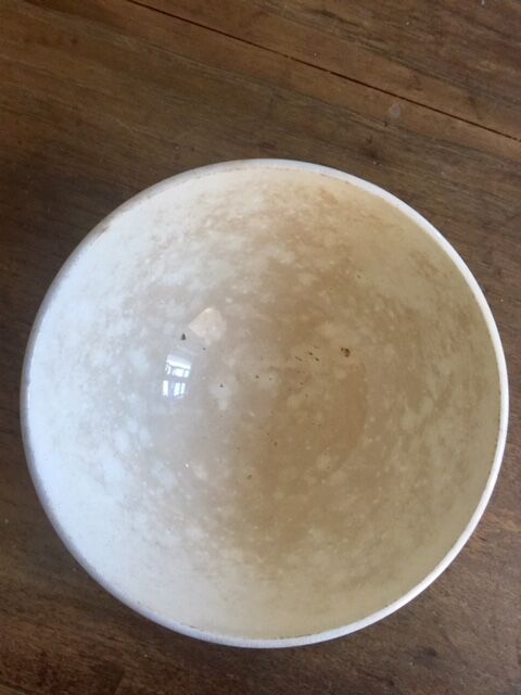 Beige bowl flower pattern