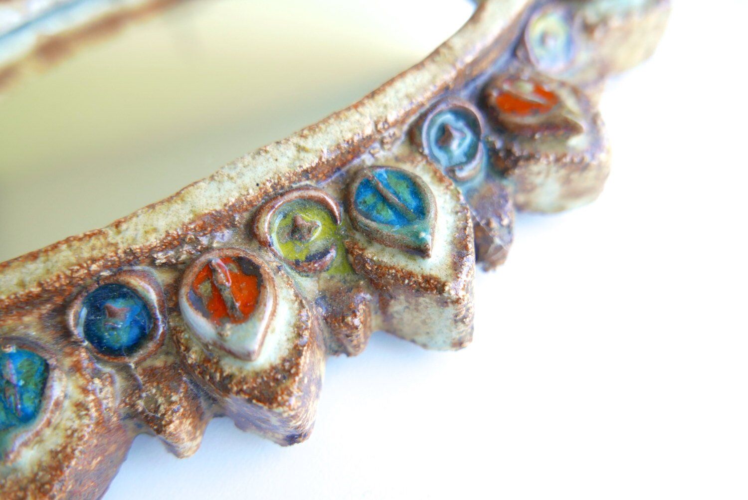 Mirror ceramic wheel, Vallauris, 60 years  - 22,3x14,5cm