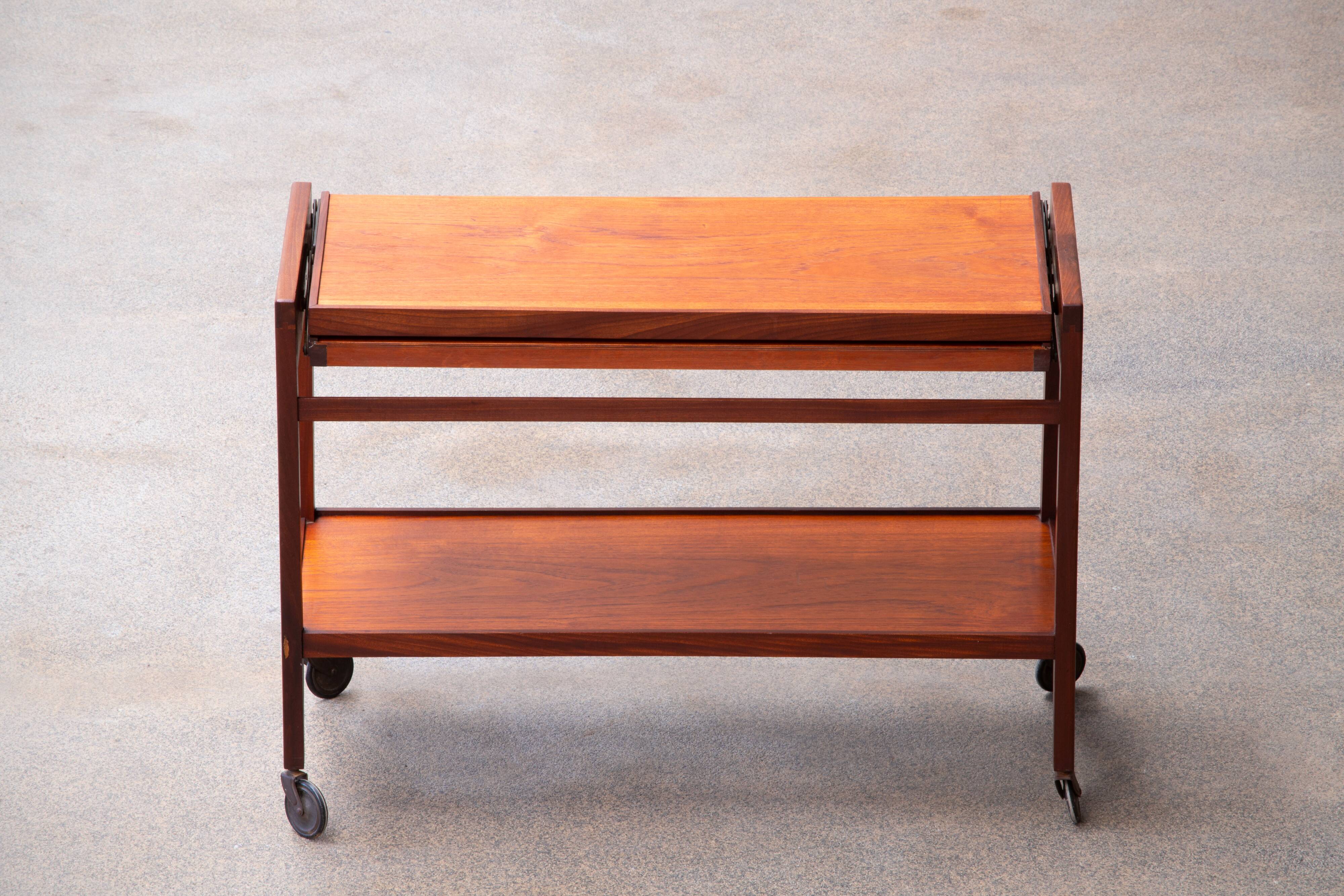 Retractable scandinavian dessert 99cm