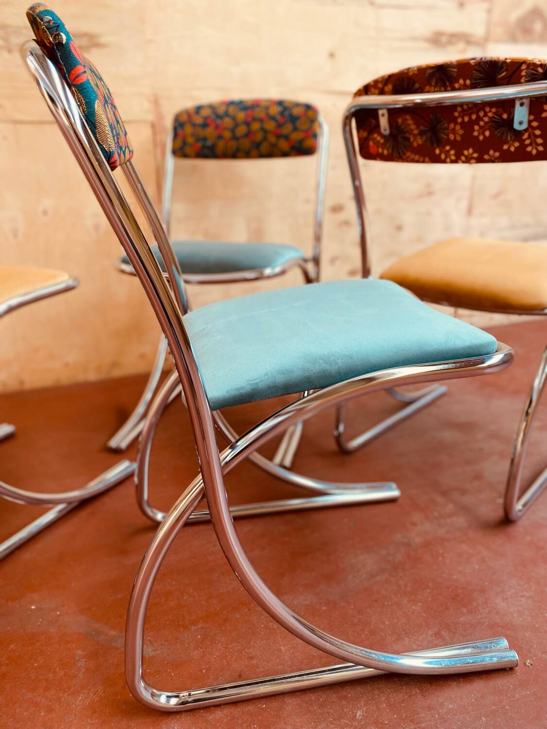 Set of 4 vintage chairs