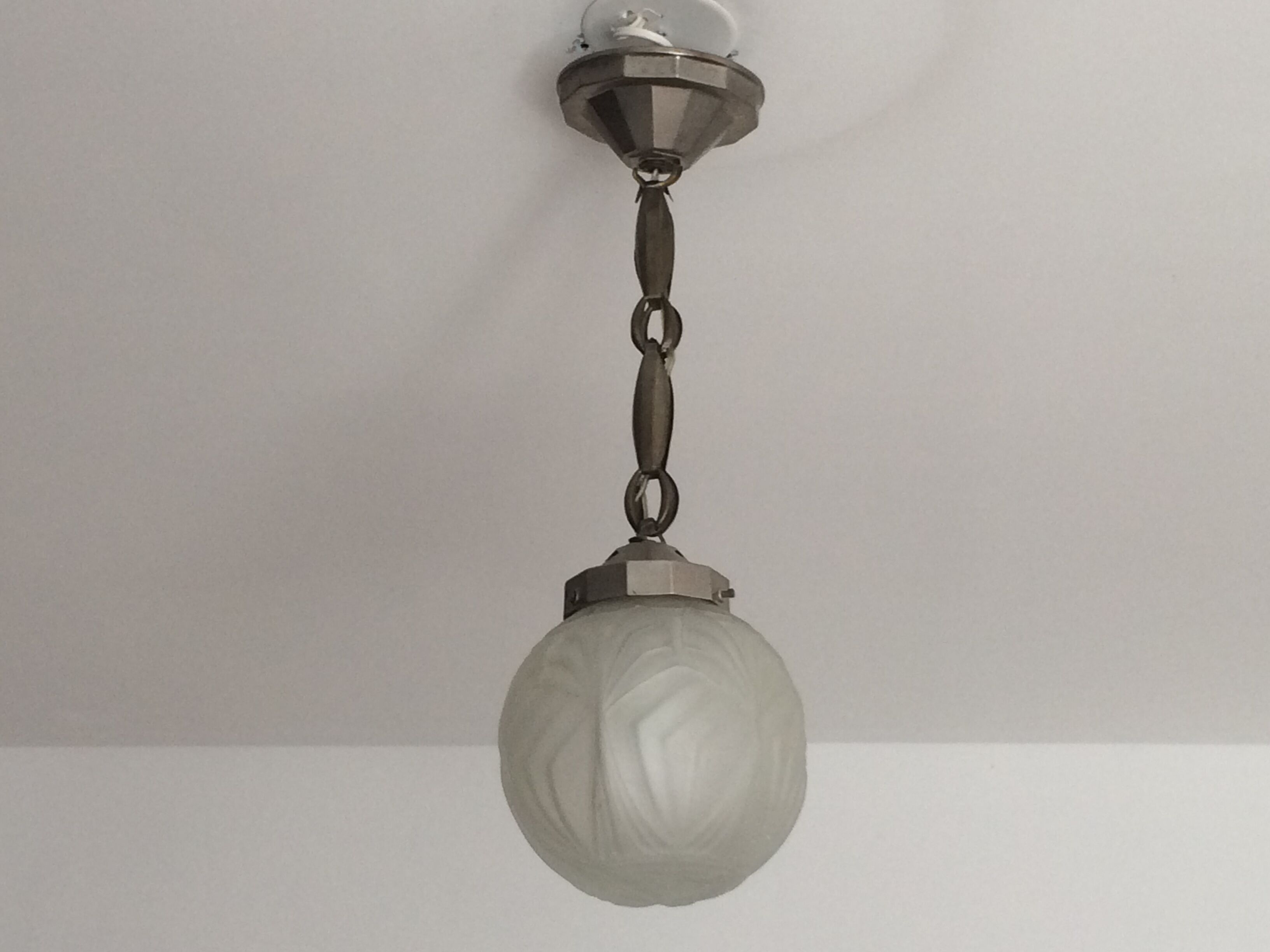 Art deco hanging lamp