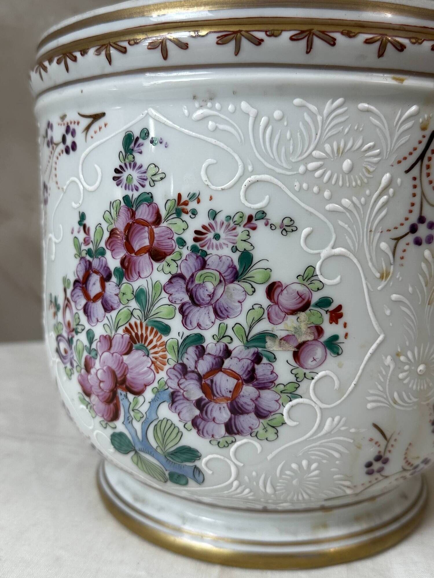 Cache pot en faience