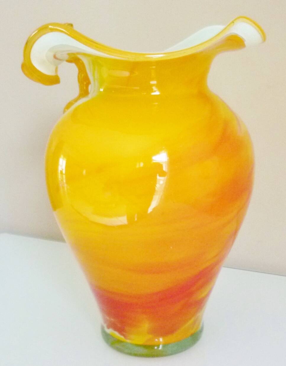 Large blown glass floral vase, orange, red, white, vintage 80s