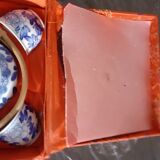Asian porcelain box 1 tea and 4 cups with signature