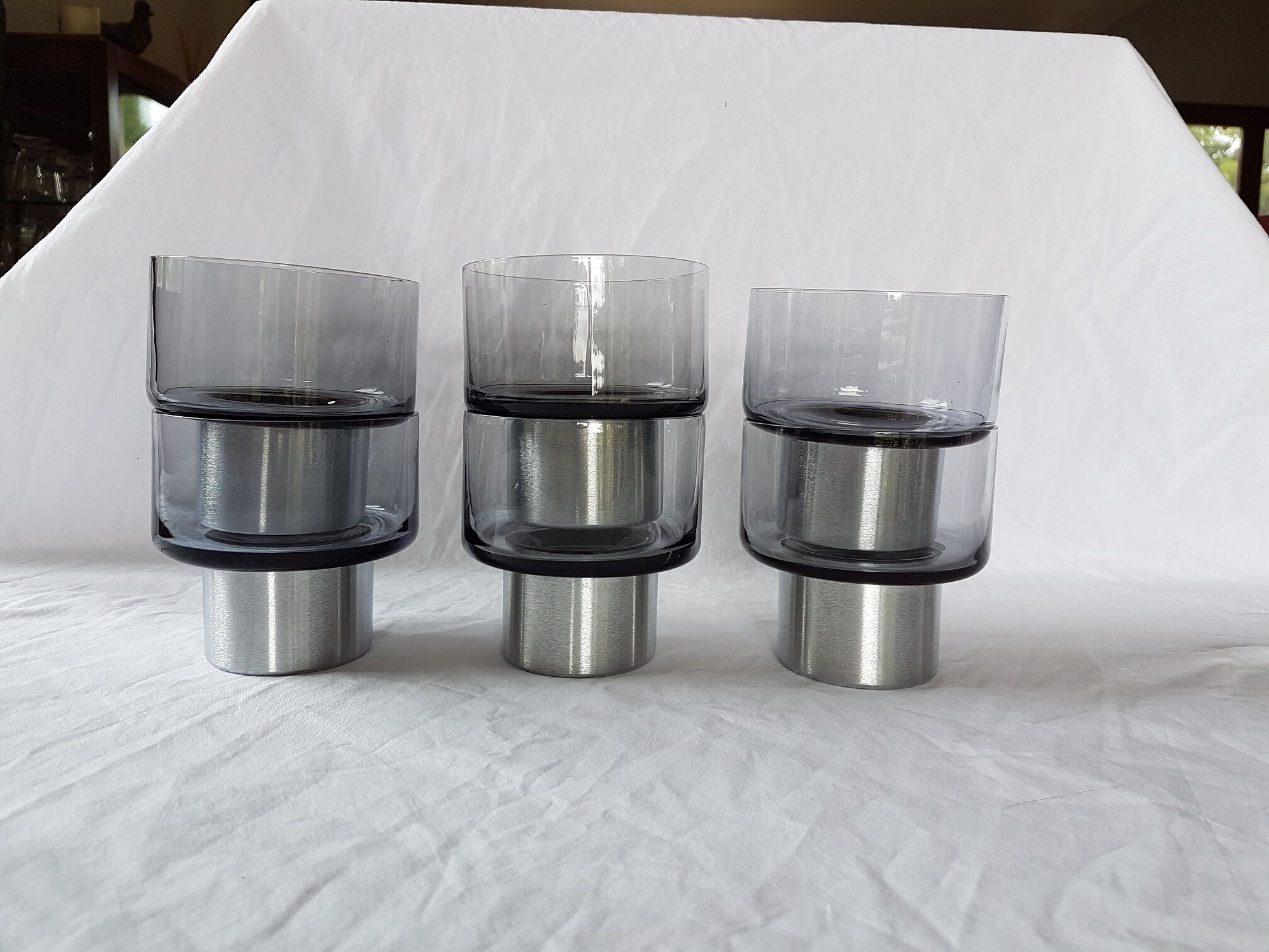 Lot of 6 vintage stainless feet glasses