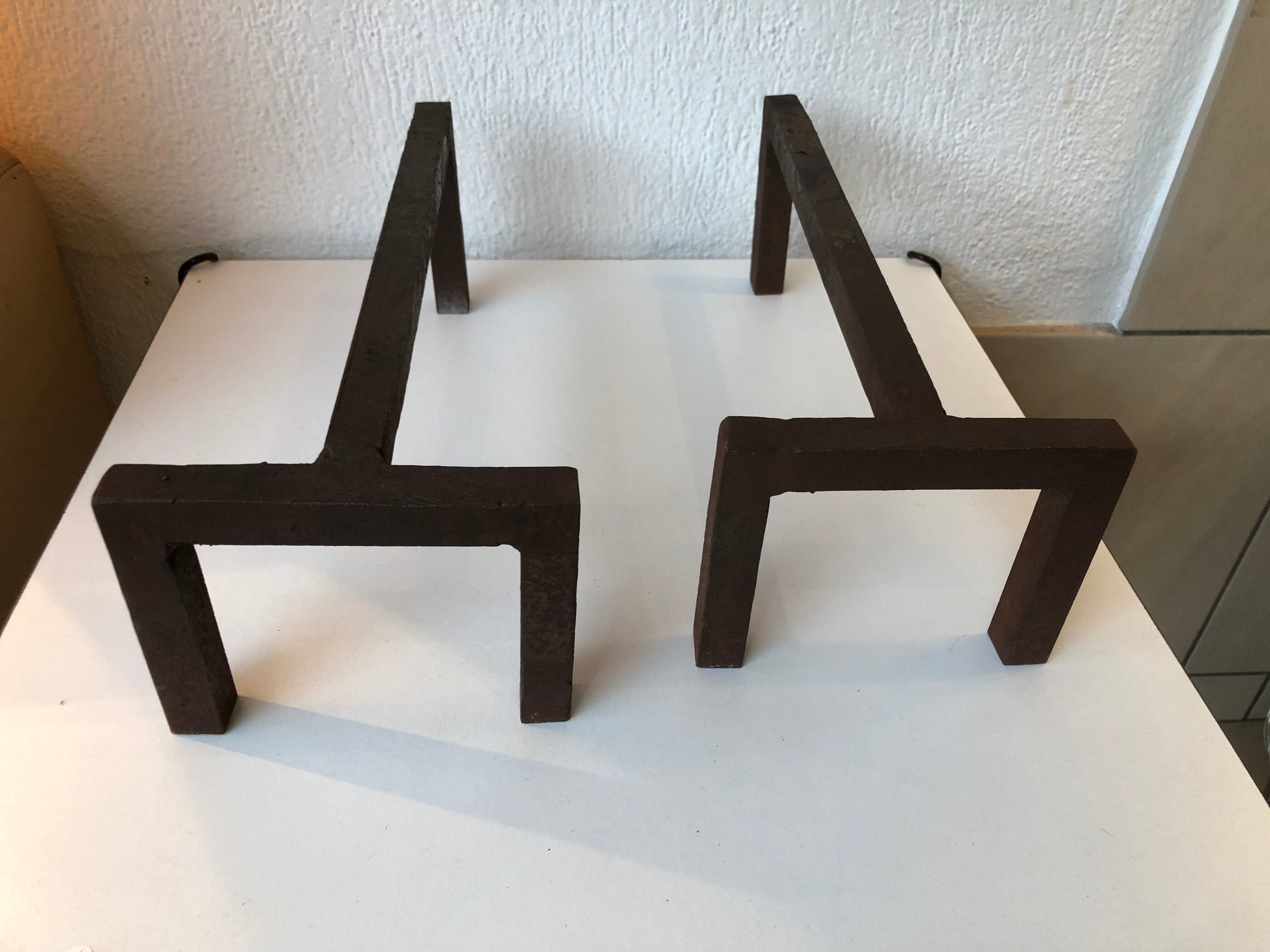 Pair of minimalist channels