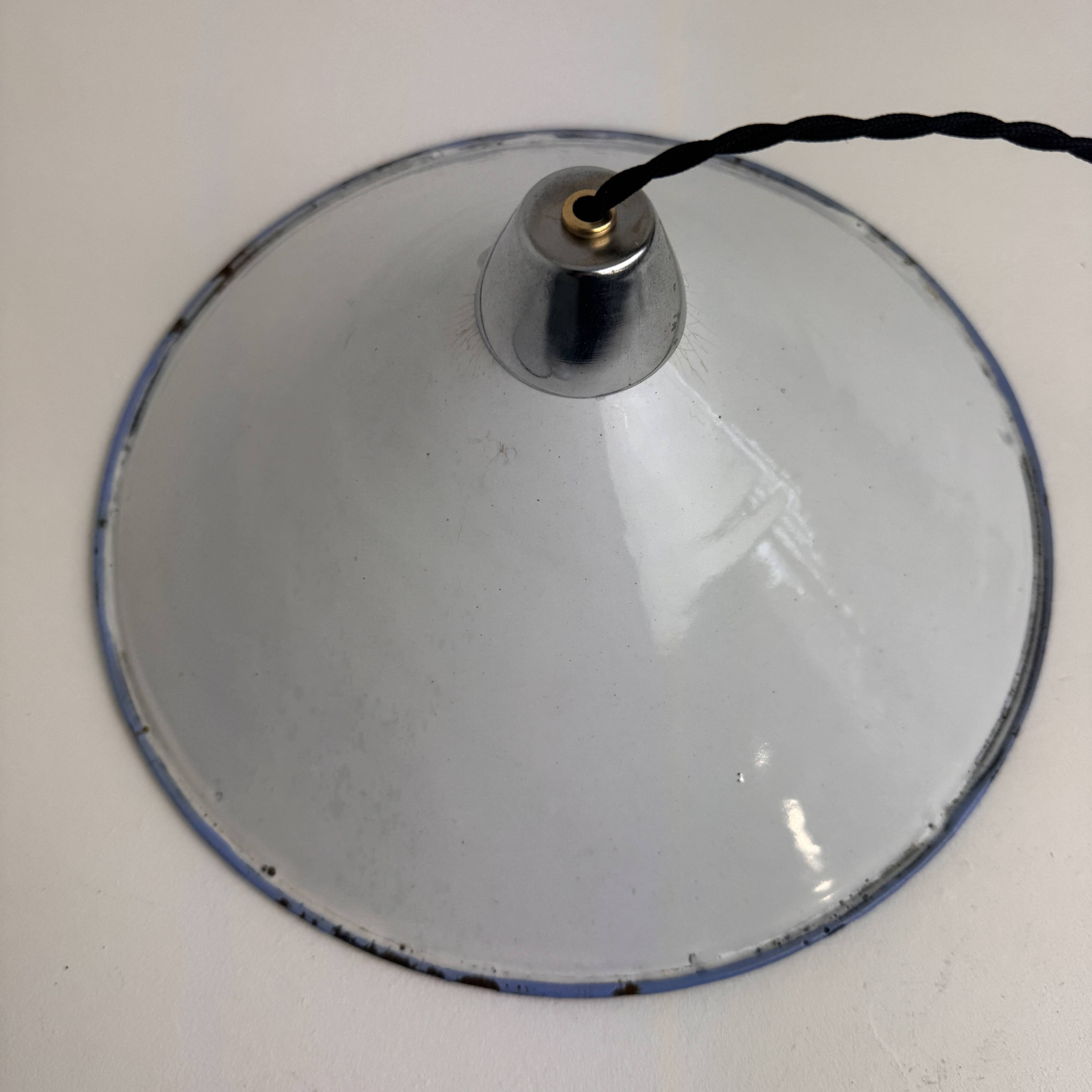 Pair of enamelled industrial conical suspensions