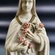 Statuette of Saint Thérèse of Lisieux | bouquet of roses and crucifix H 31 cm