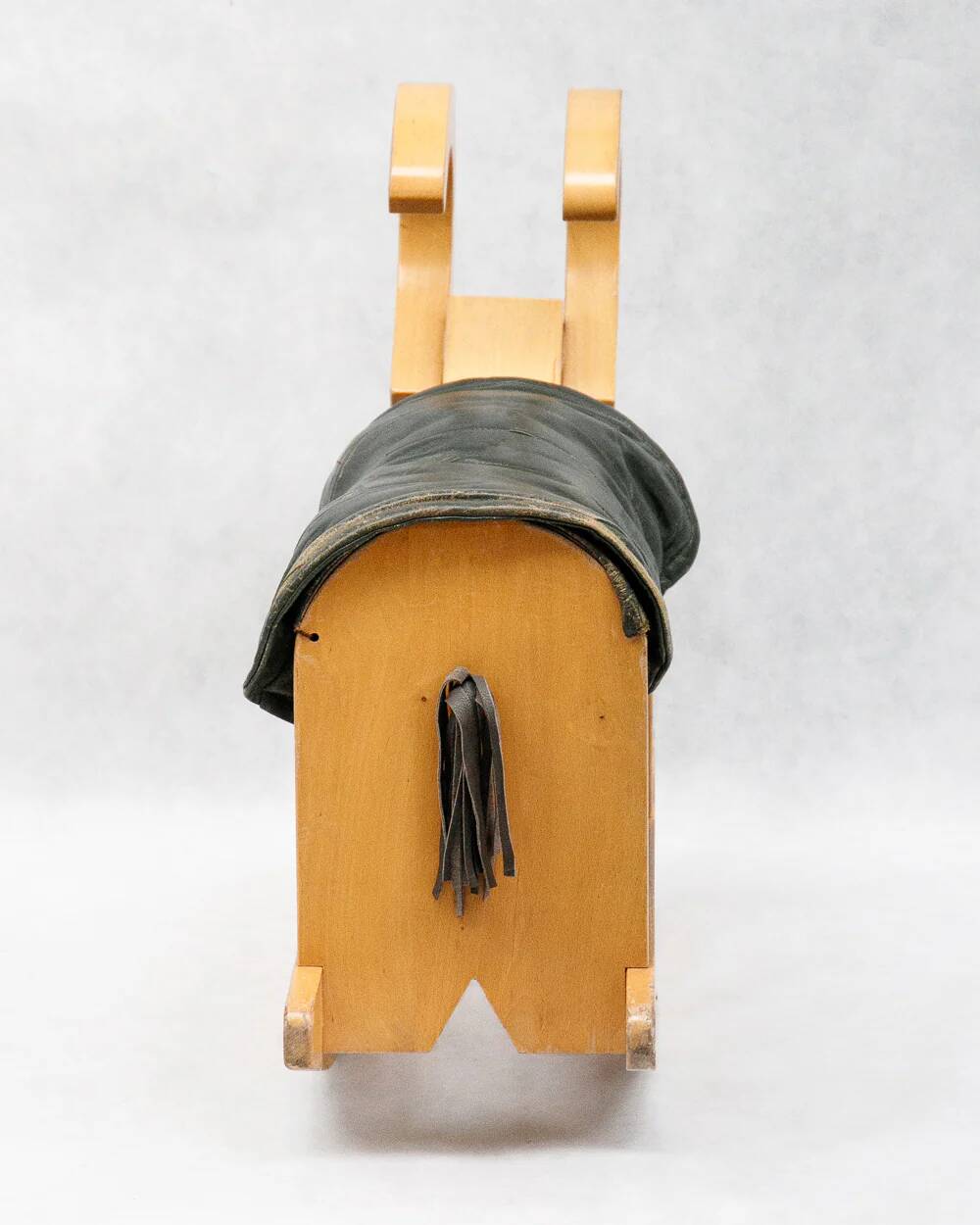 Bouc à bascule en bois vintage du milieu du siècle des années 1960