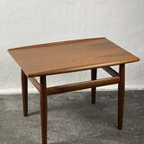 Danish teak coffee table by Grete Jalk, Møbelfabrik, 1960. Rare model
