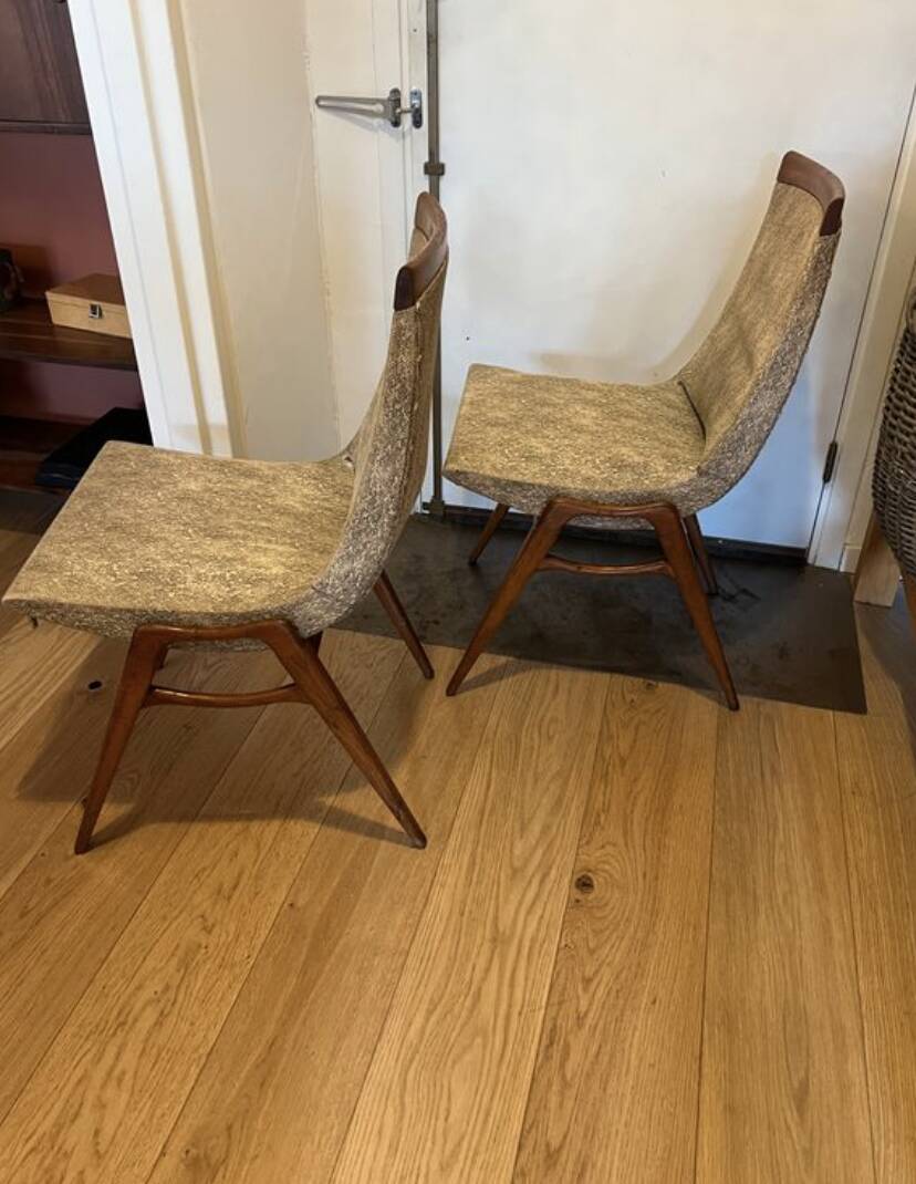 (Lot) 2 teak designer chairs (1950s)