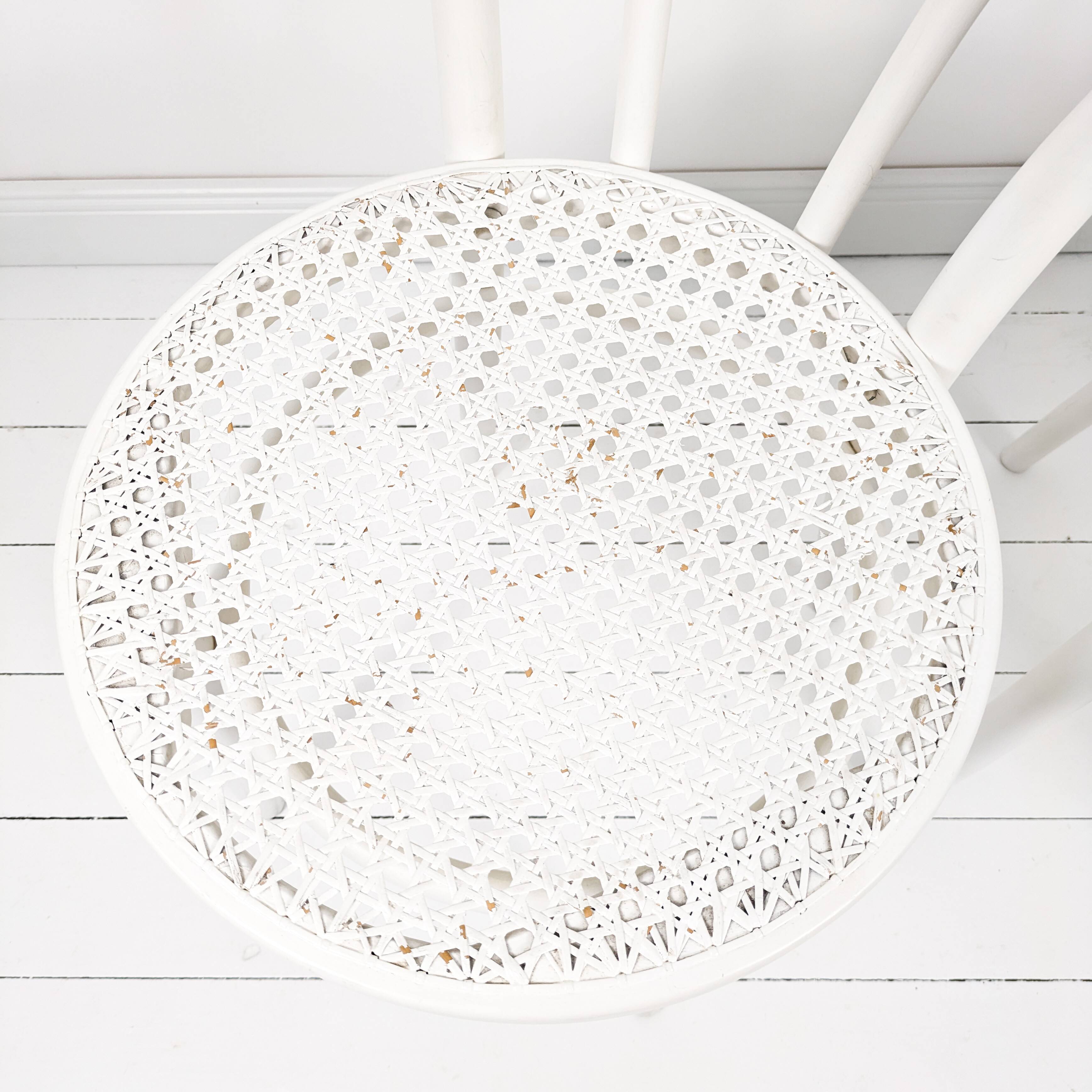 Paire de chaises bistrot vintage bois courbé, style café viennois classique