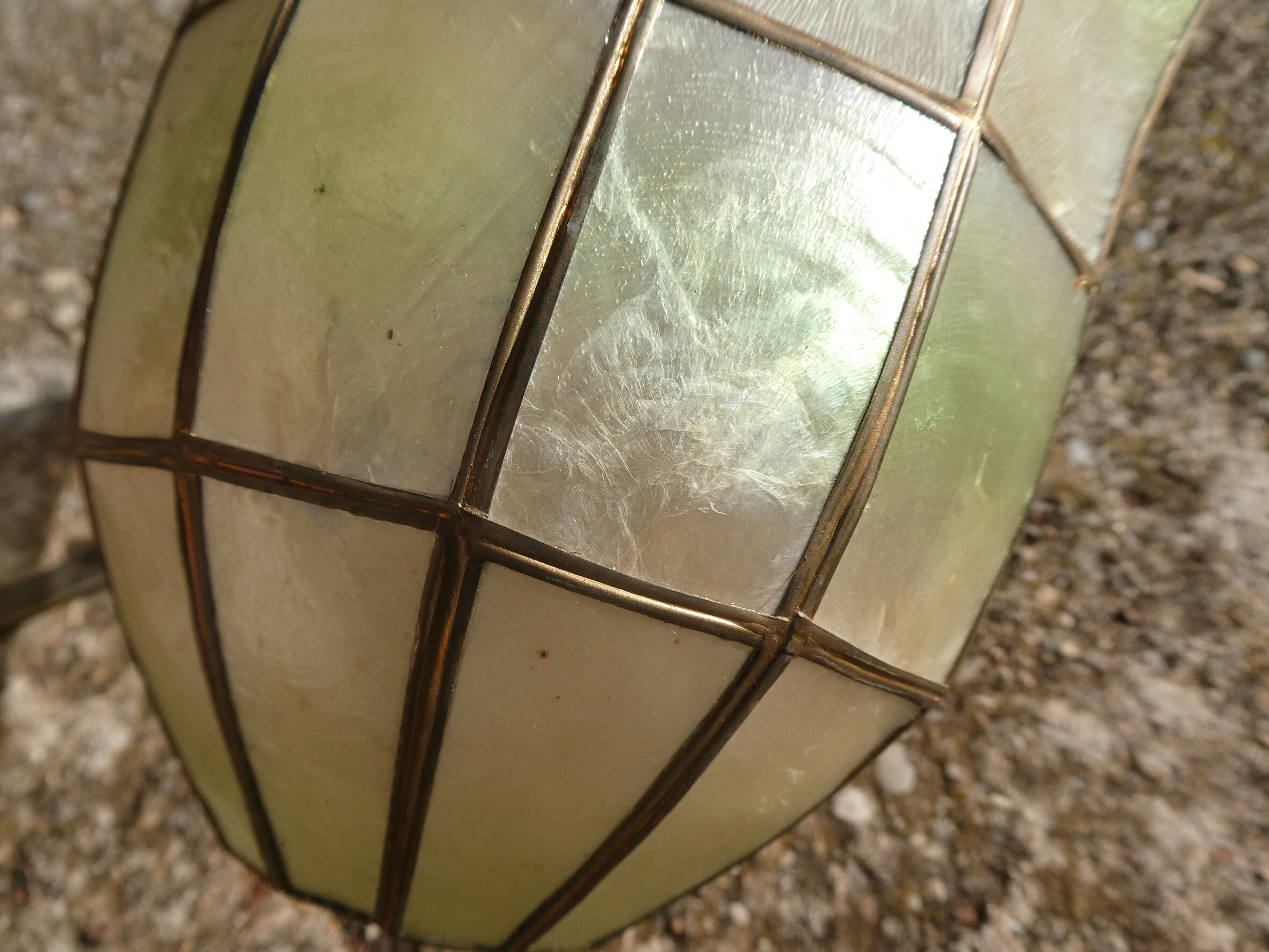 Vintage mother-of-pearl wall lamp