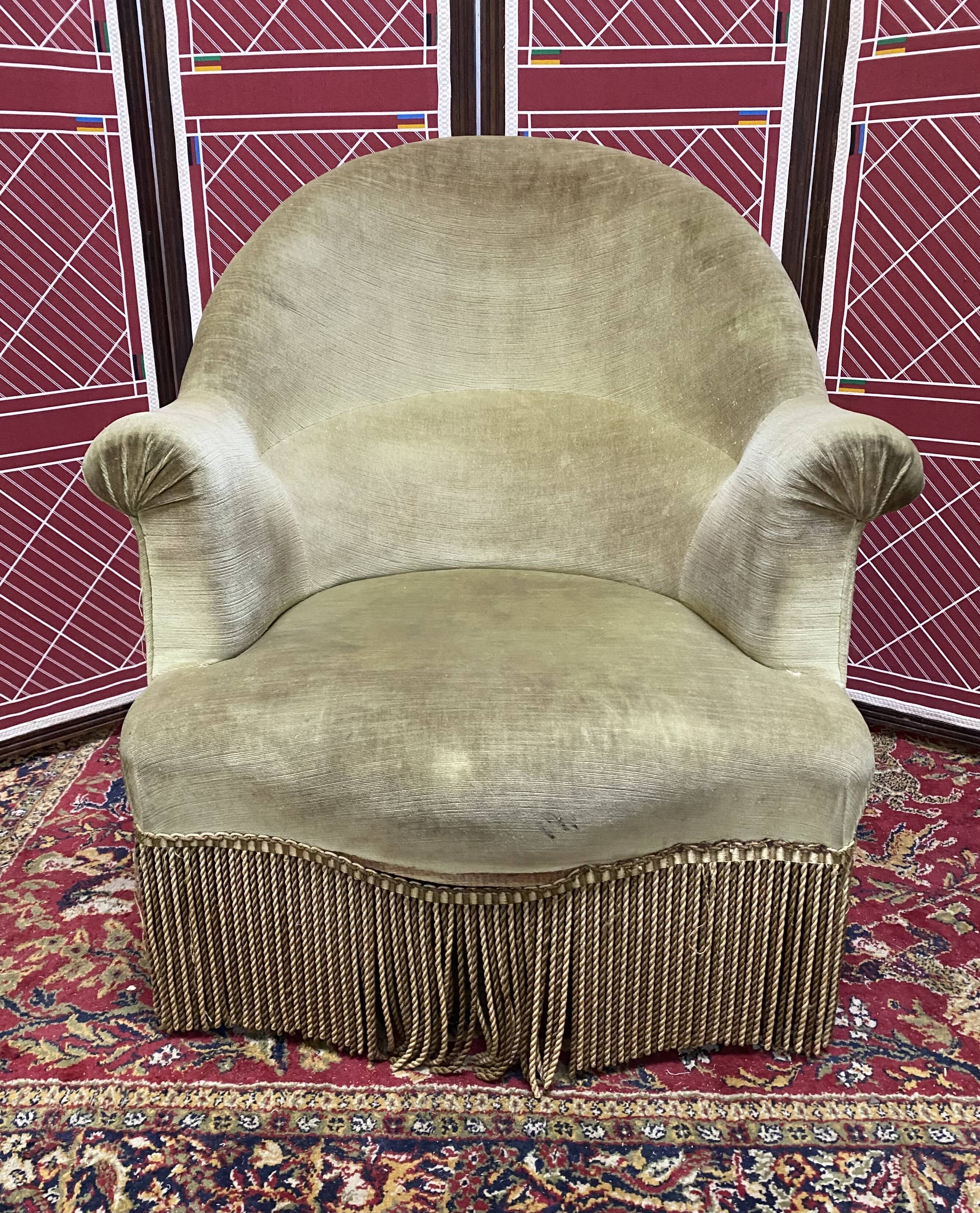 Almond green toad armchair