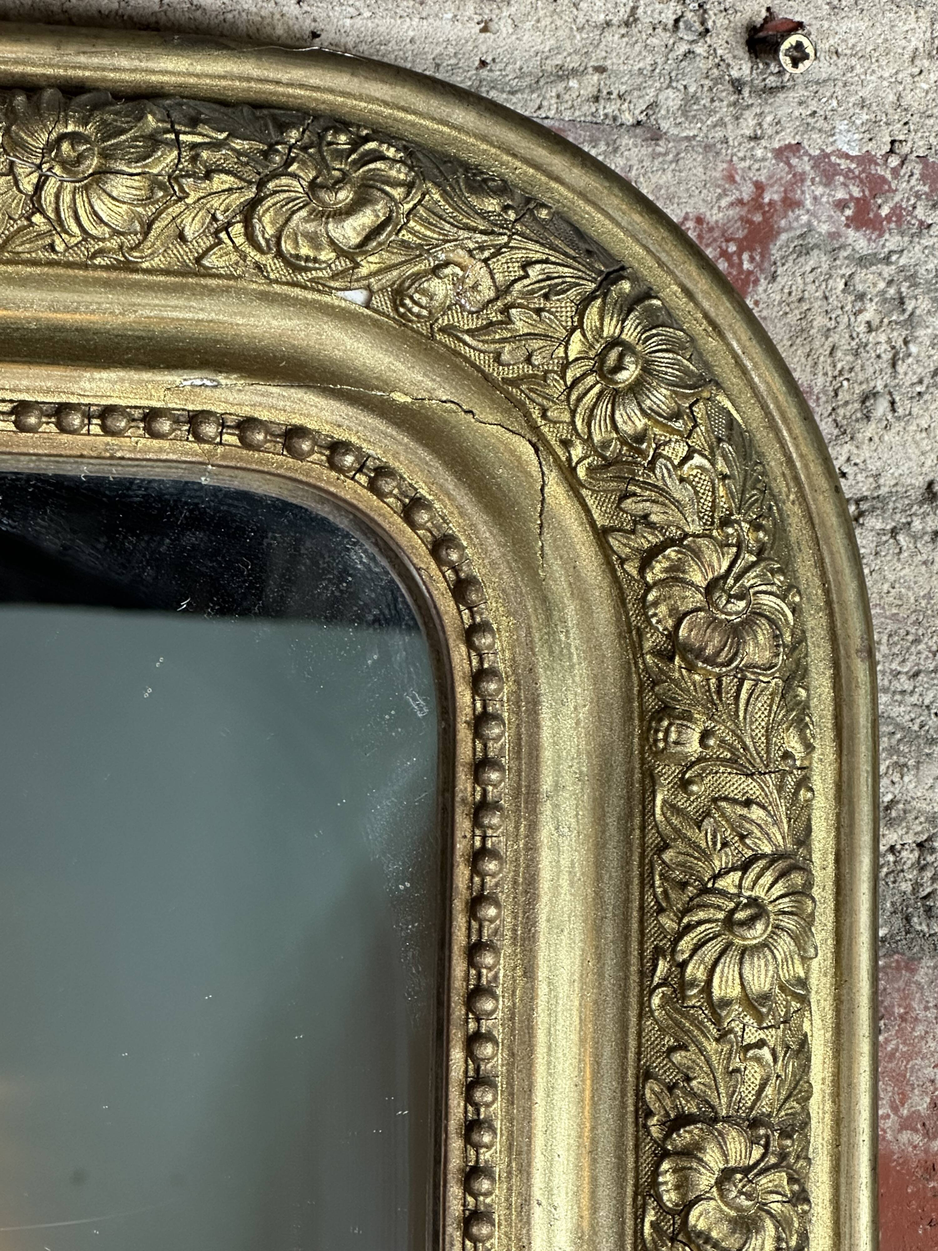 Miroir époque Louis Philippe à décors de fleurs 86x62 cm