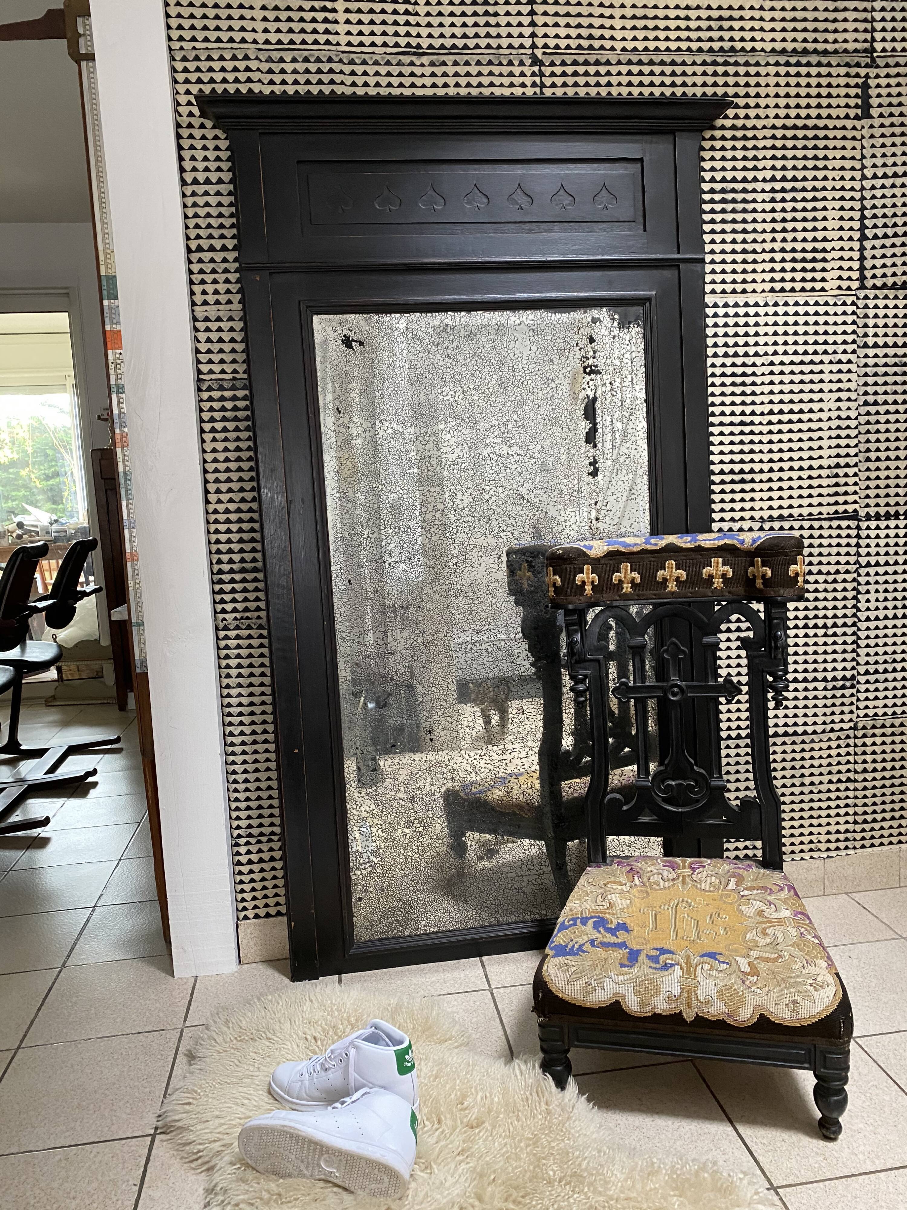 Old XXL mirror in carved wood