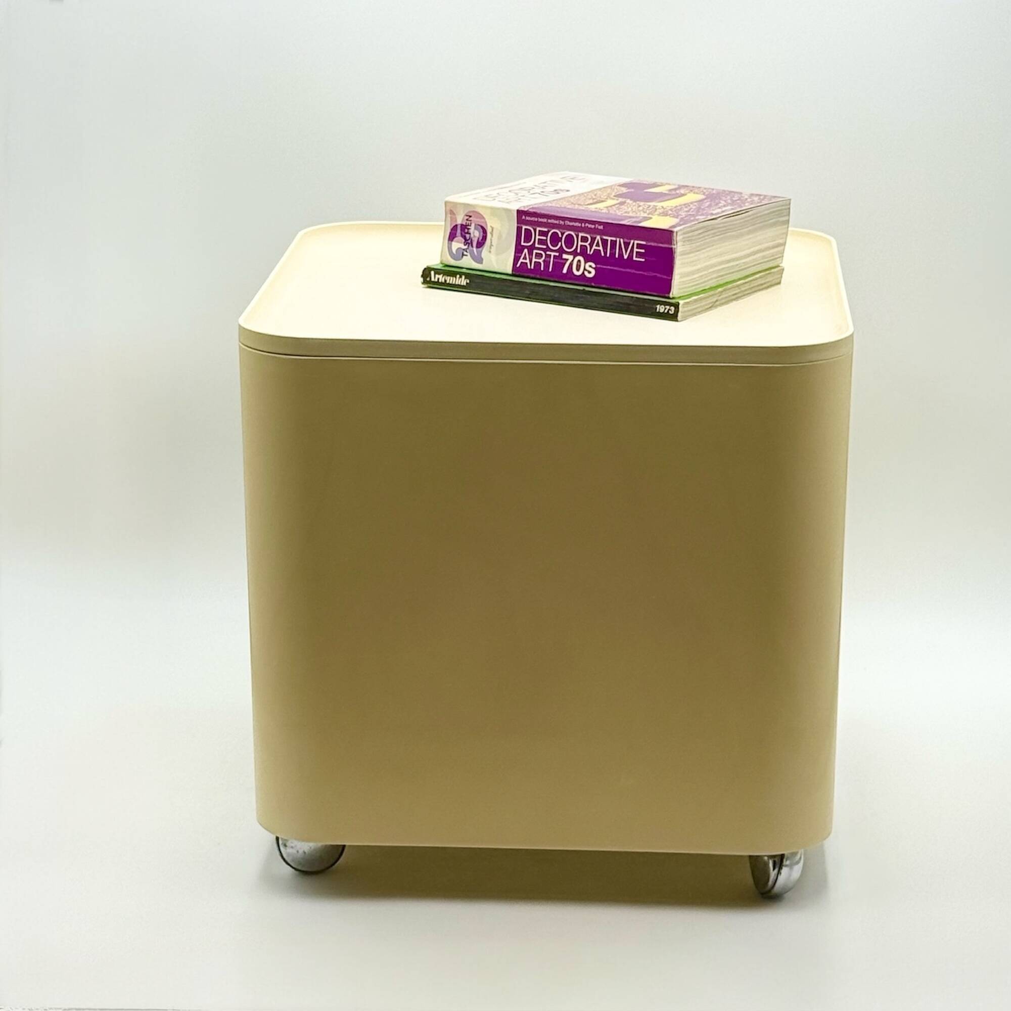 Table conteneur par m. siard pour dime longato – italie, années 1970
