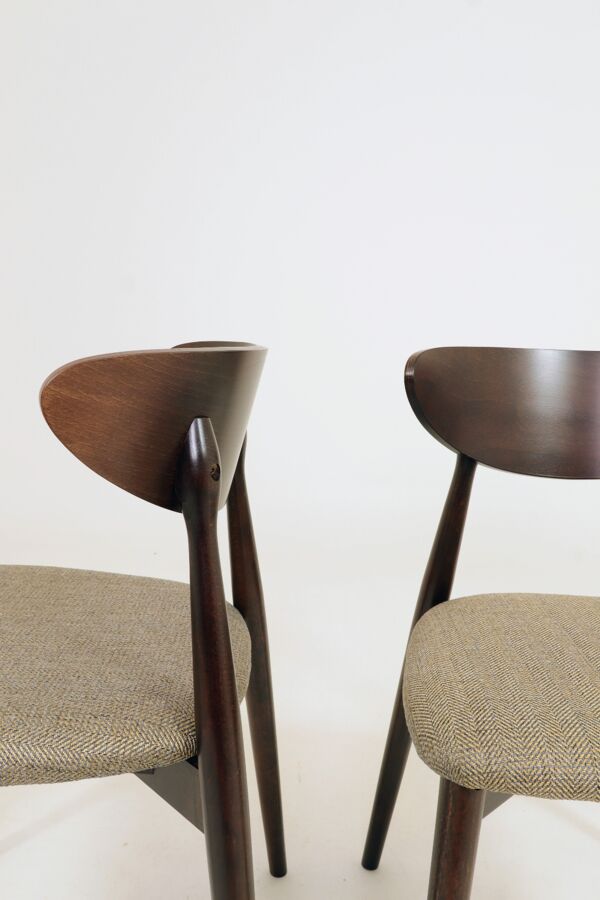 Ensemble de 4 chaises de salle à manger modernes en bois de hêtre, tissu en chevrons jaune.