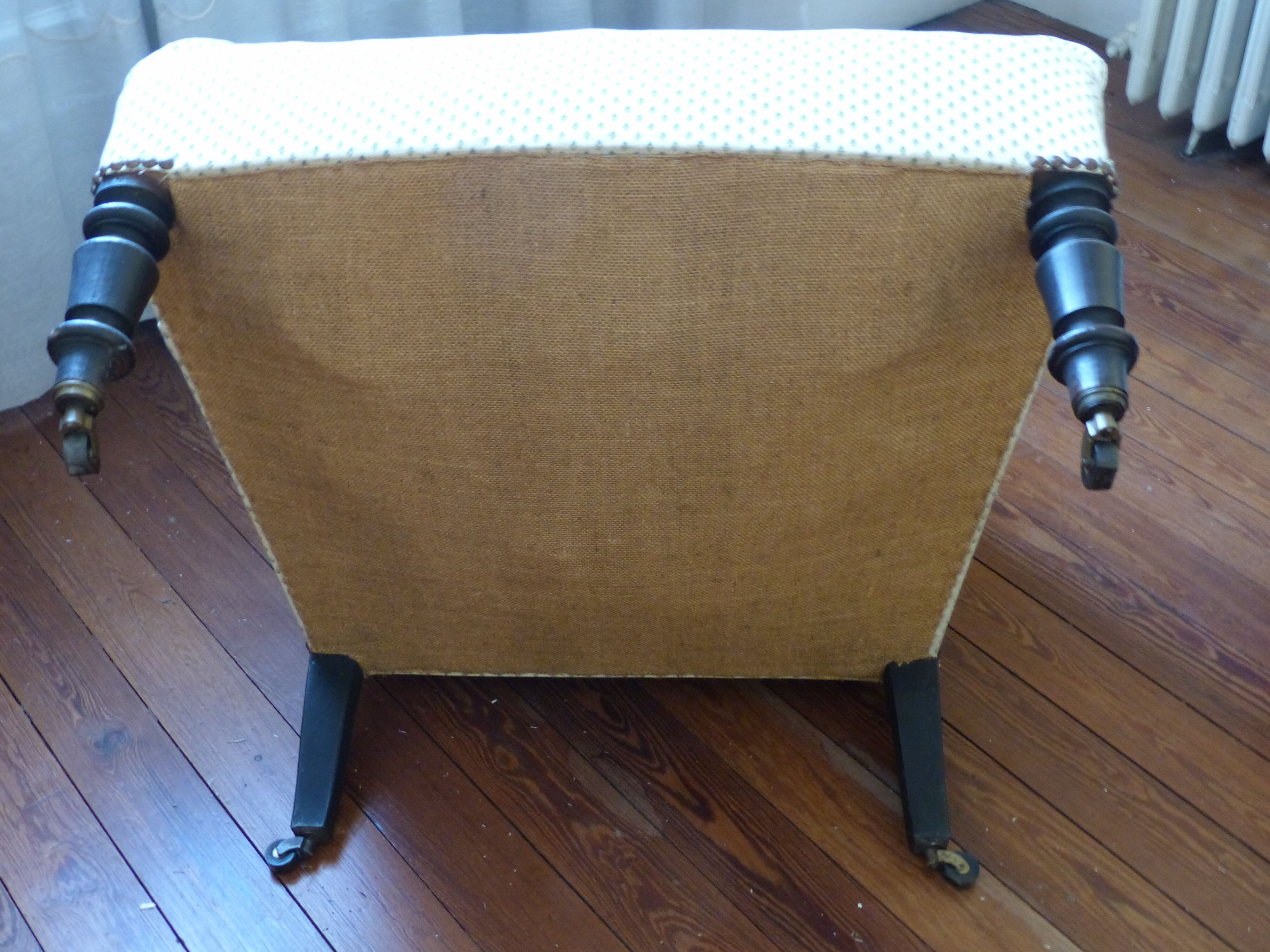 Toad style upholstery armchair debut 20°