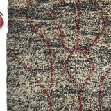 Berber carpet beni ouarain mottled brown and grey with red patterns 3.07x2.24m