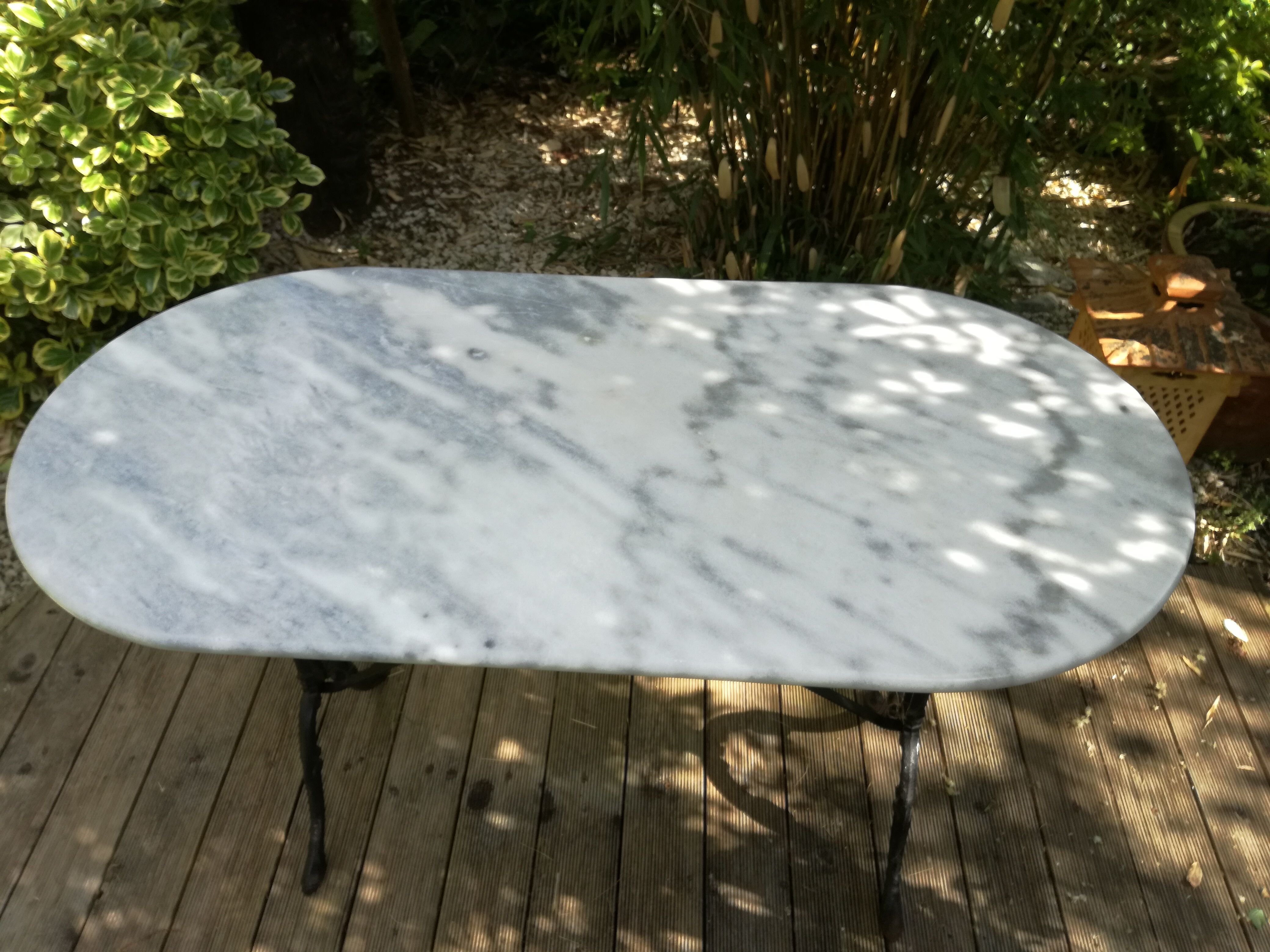 Bistro table 1900 in Carrara marble