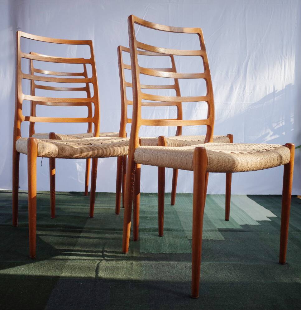 4 x danois Niels O. Møller sur teck, modèle 82