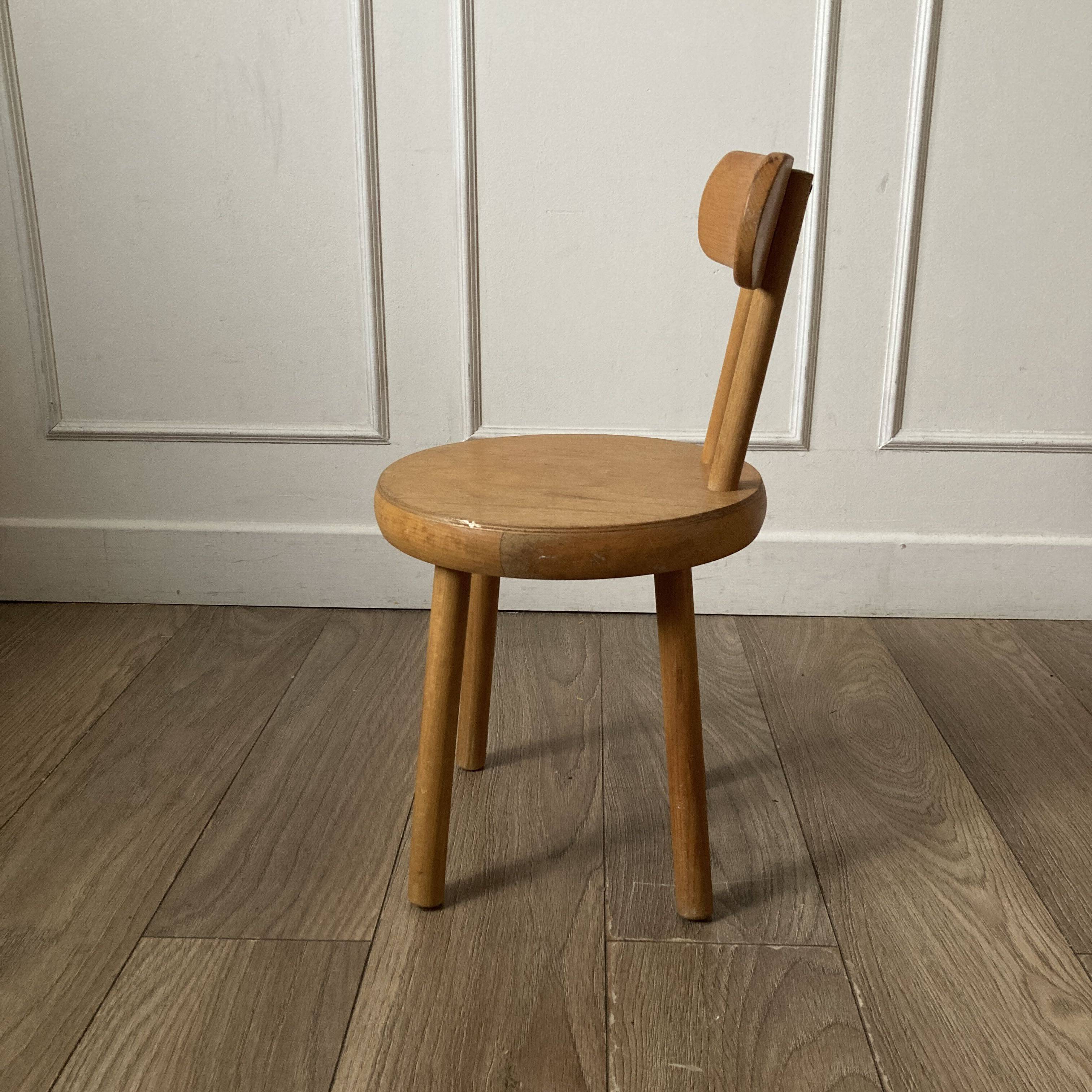 All-wooden children's chair