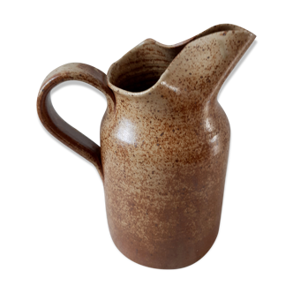 Vintage design sandstone pitcher