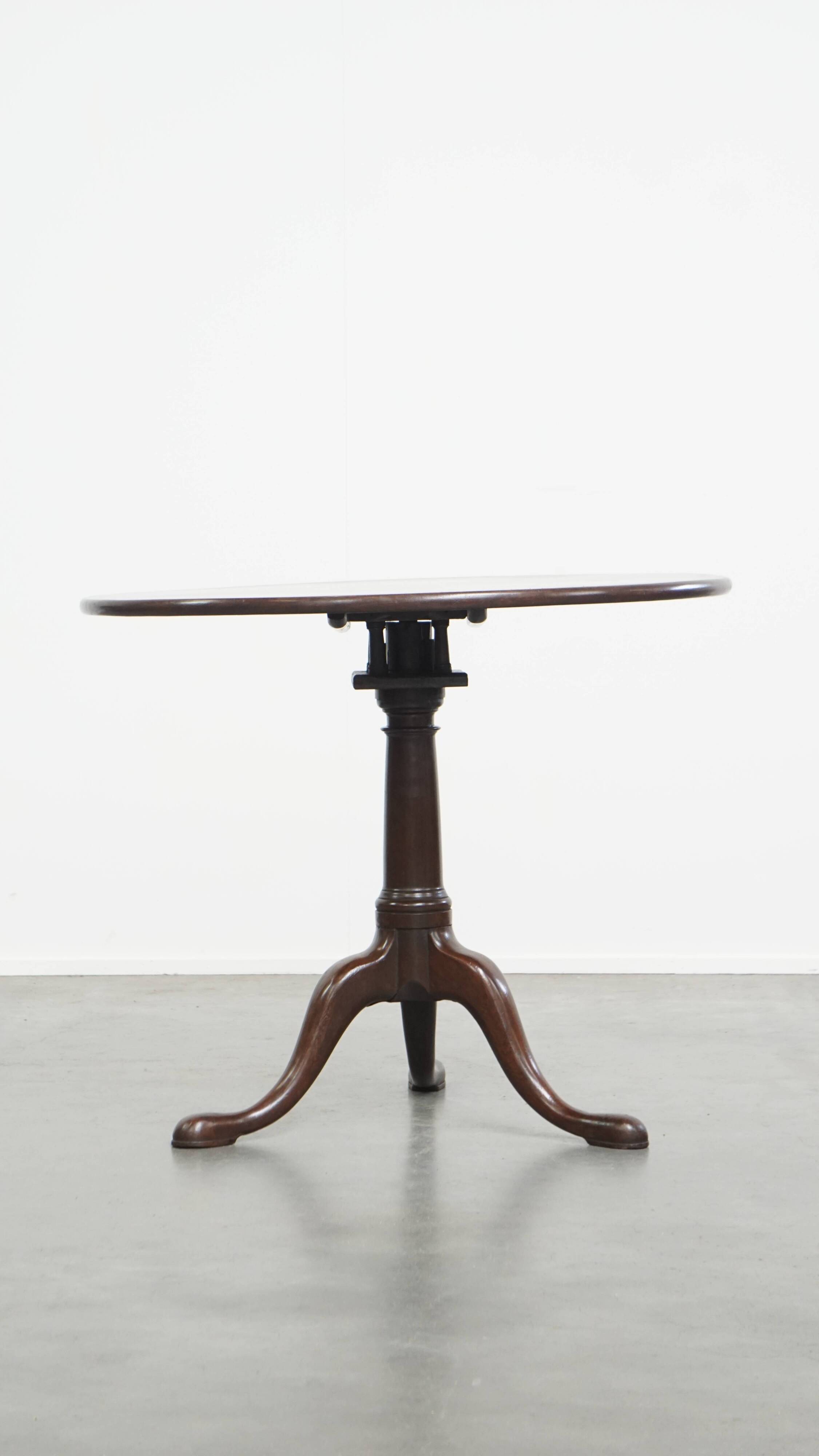 Table pivotante et inclinable en forme de cage à oiseaux, style anglais, du XVIIIe siècle