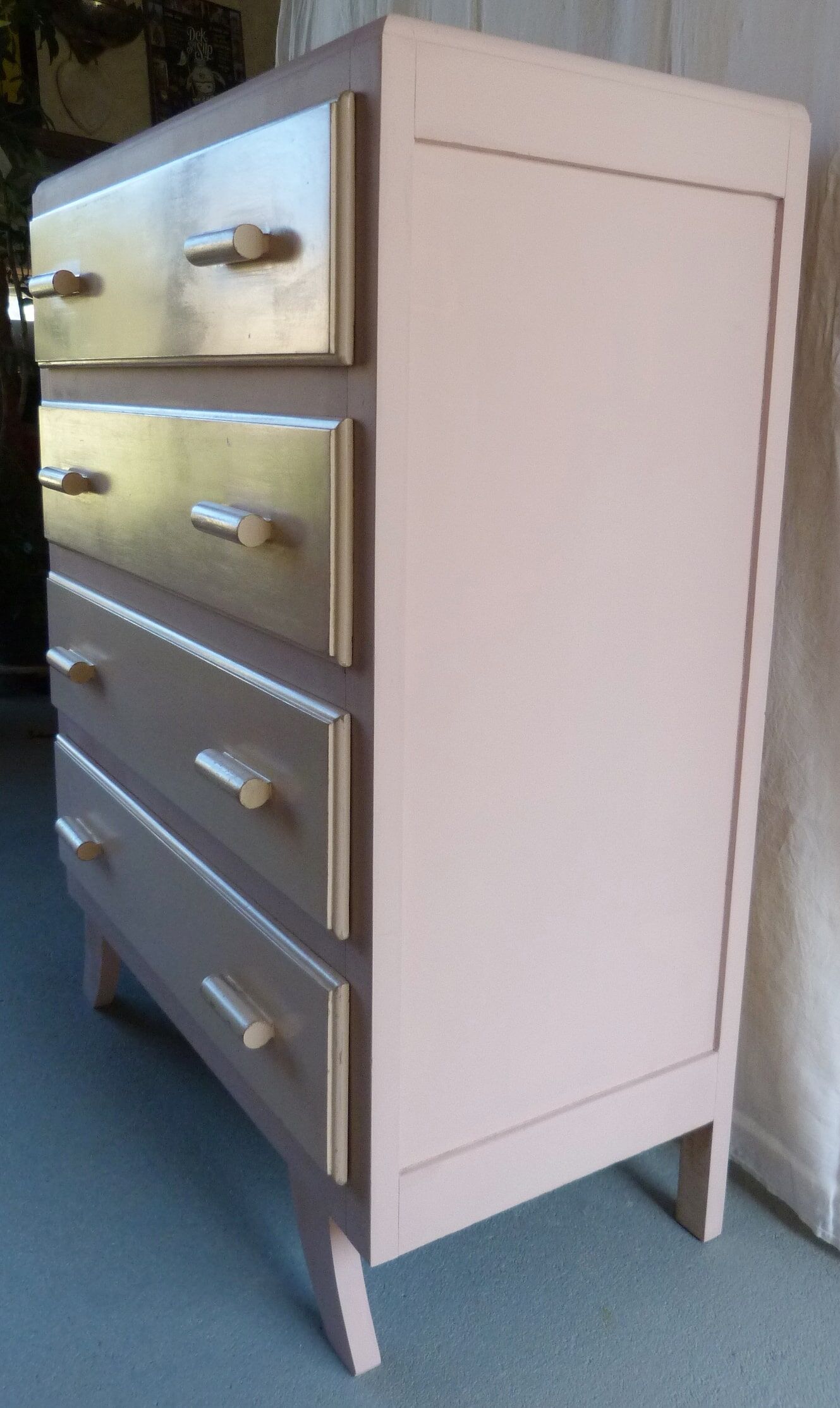50s dresser