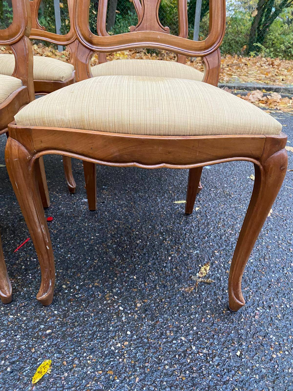 6 chaises Louis XV style régence en bois massif et tissu jaune beige