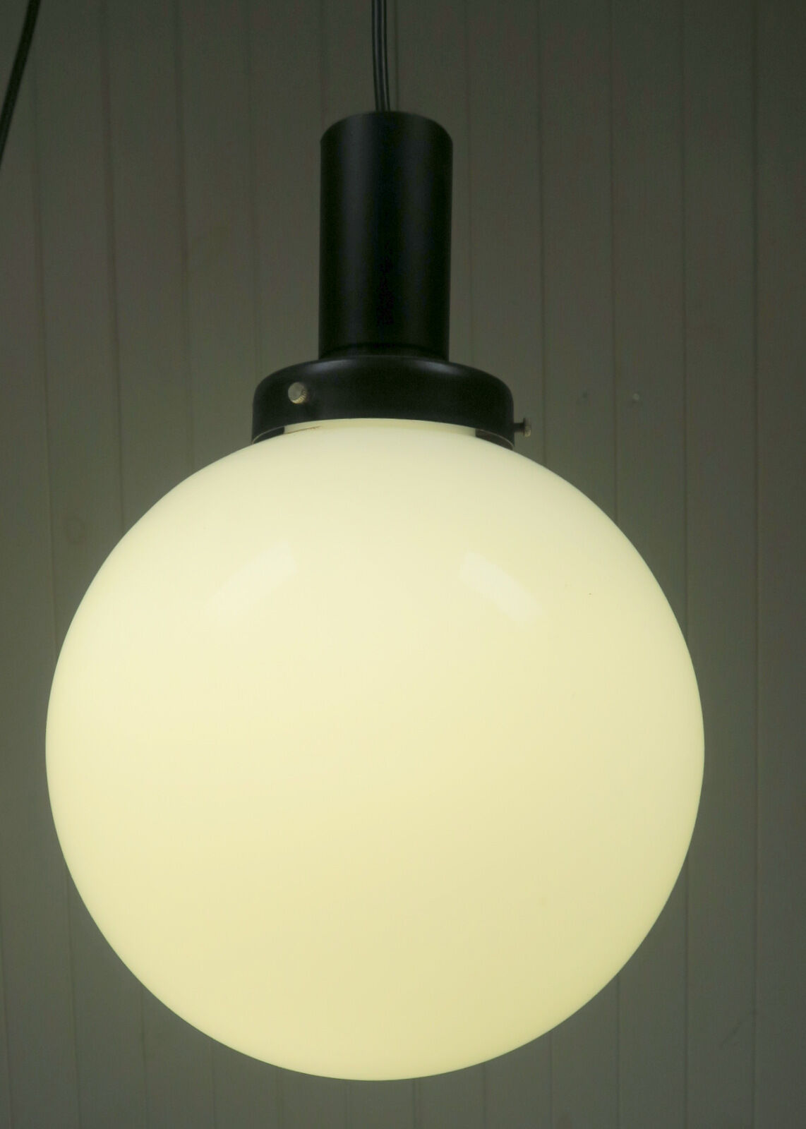 Pair of Philips suspension, Opal